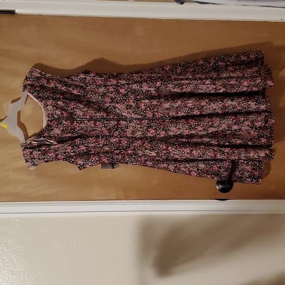 Danny and Nicole Dress - Picture 2 of 5